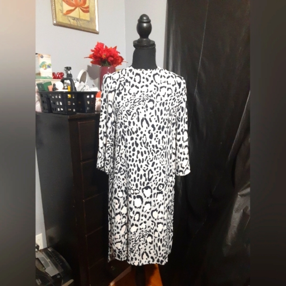 Topshop Black and White Leopard Print Midi Dress